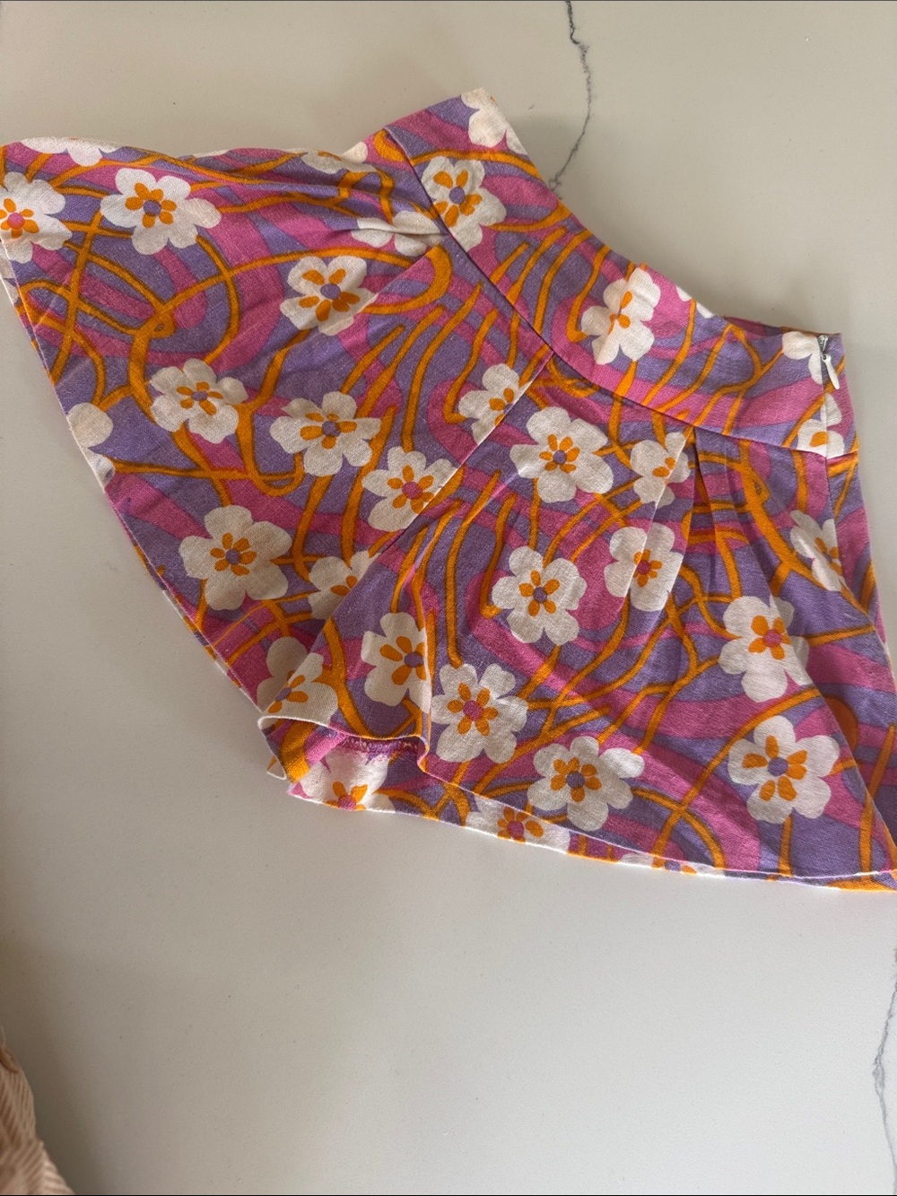 Zara girls size 6 Floral Retro girls flowy Shorts in Purple and Pink